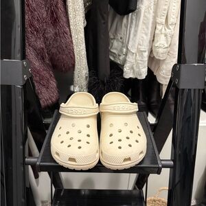 CROCS Classic Clogs in Beige